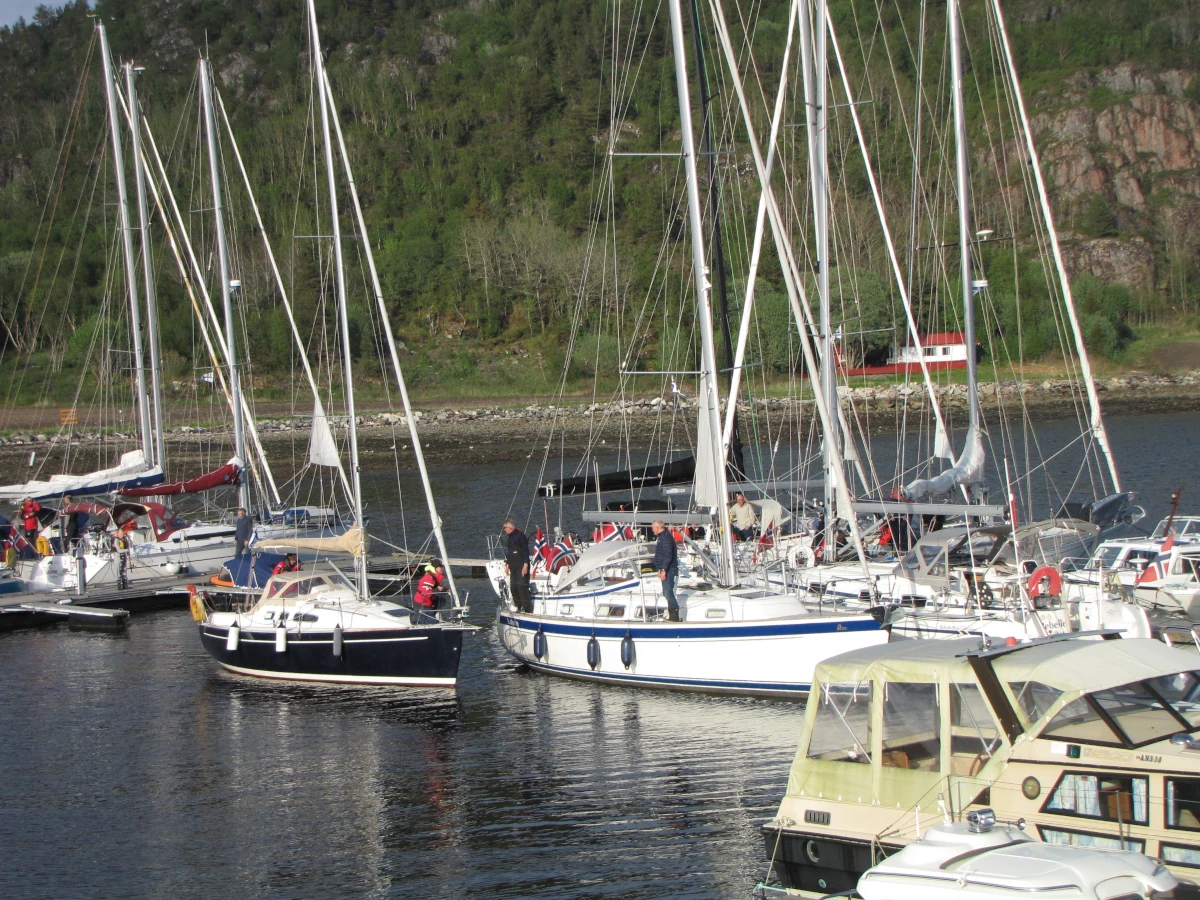 Seilbåter på Vårturen