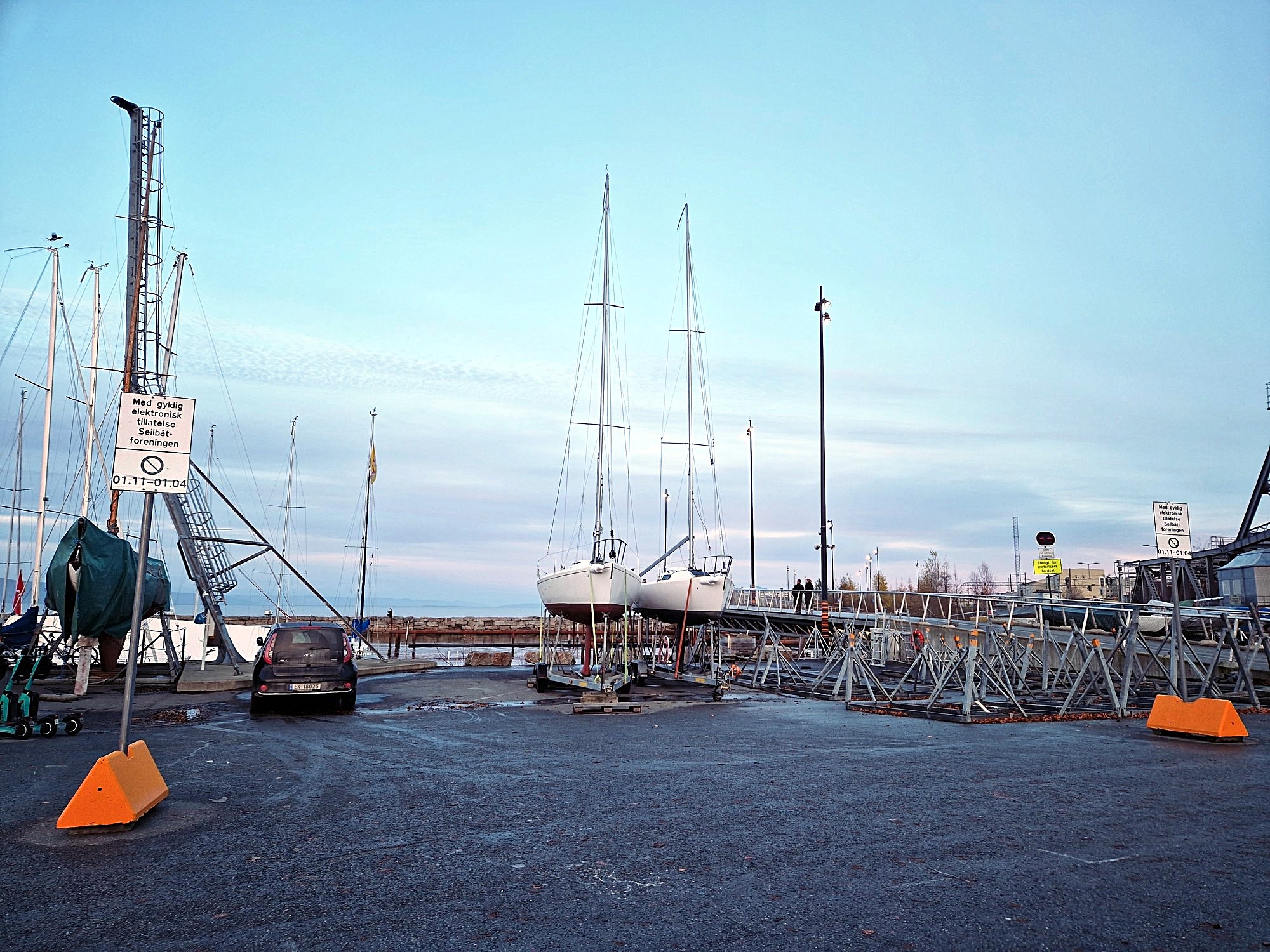 PARKERINGSBESTEMMELSER FOR SERVICEOMRÅDET PÅ SKANSEN